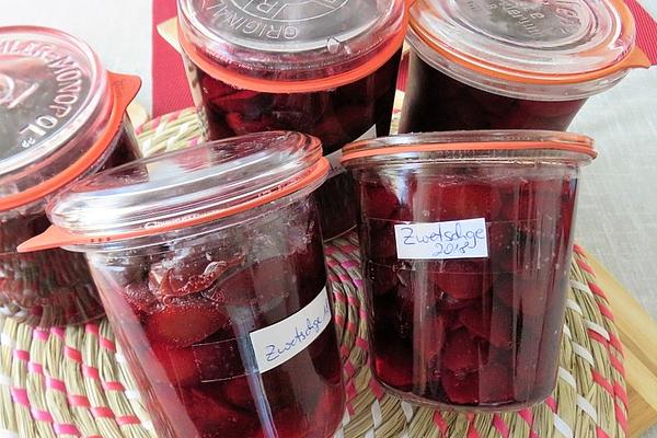 Preserved Plums with Vanilla