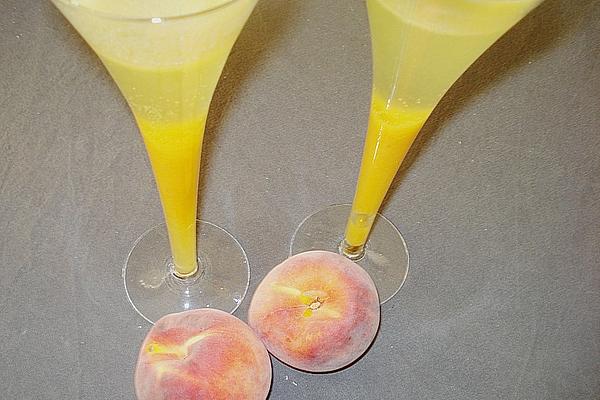 Prosecco with Peach