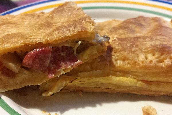 Puff Pastry Pizza with Brunch