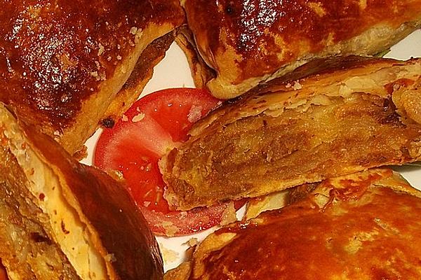 Puff Pastry Pockets with Minced Meat Filling