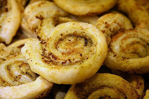 Puff Pastry Rolls with Pesto