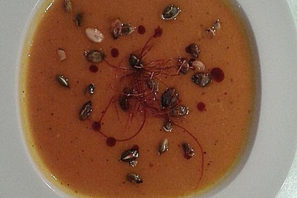 Pumpkin Soup with Ginger and Chilli