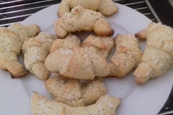Quark Croissants Without Yeast