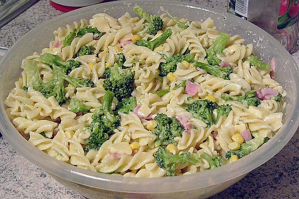 Quick Broccoli Pasta Salad