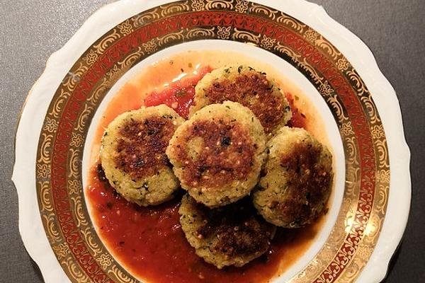 Quinoa Balls with Tomato Sauce