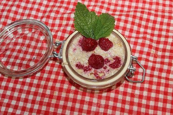 Raspberry and Almond Overnight Oats