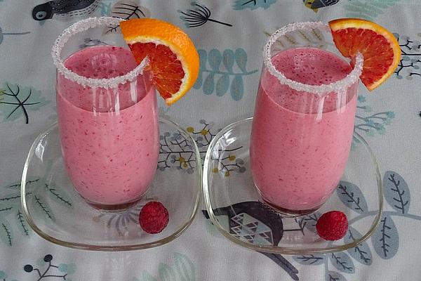 Raspberry and Orange Smoothie