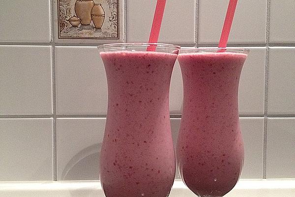 Raspberry Banana Shake