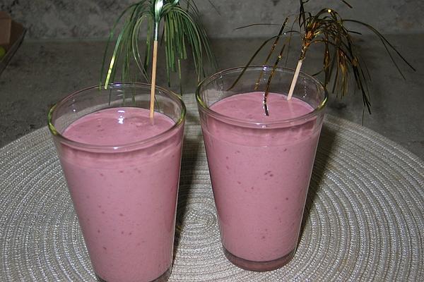 Raspberry Mango Smoothie