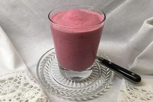 Raspberry Shake with Yogurt