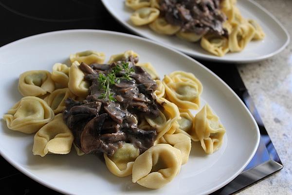 Ravioli with Mushroom Cream Sauce
