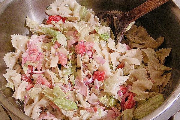 Refreshing Saarland Summer Salad