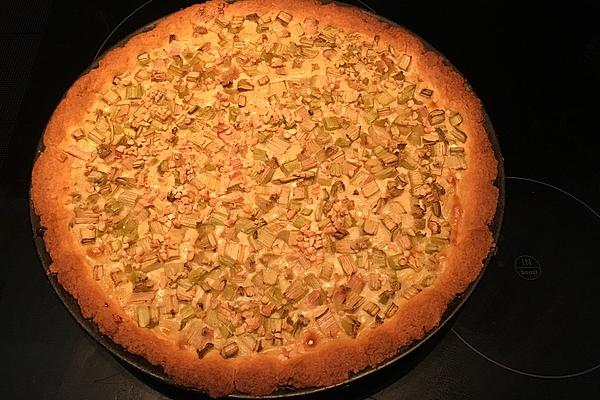 Rhubarb Tart with Vanilla Cream