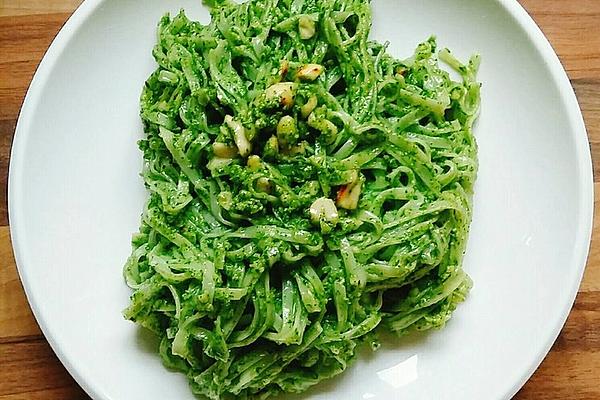 Rice Noodles with Peanut and Coriander Pesto