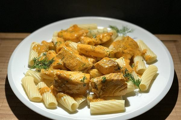 Rigatoni with Salmon Cream Sauce