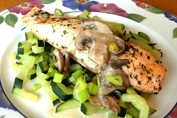 Salmon Fillet in White Wine Sauce