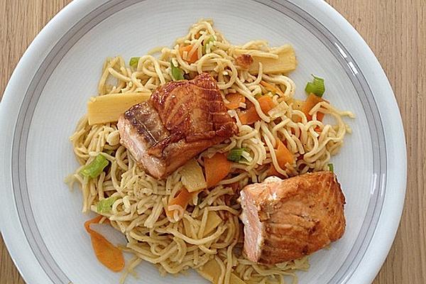 Salmon Fillet on Fried Noodles