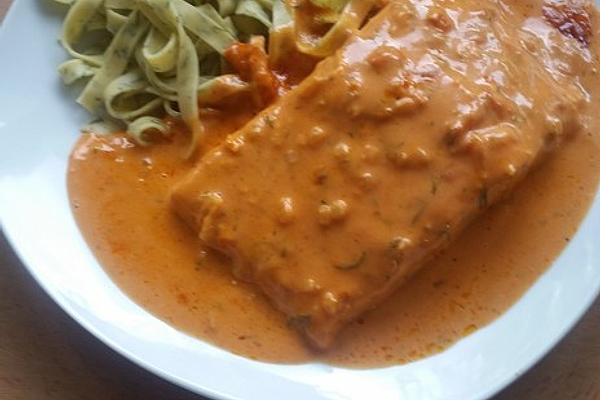 Salmon Gratin with Tomato and Dill Sauce