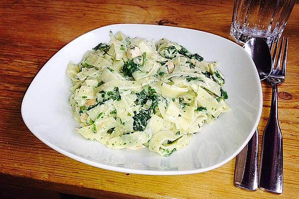 Salmon Noodles with Spinach Leaves