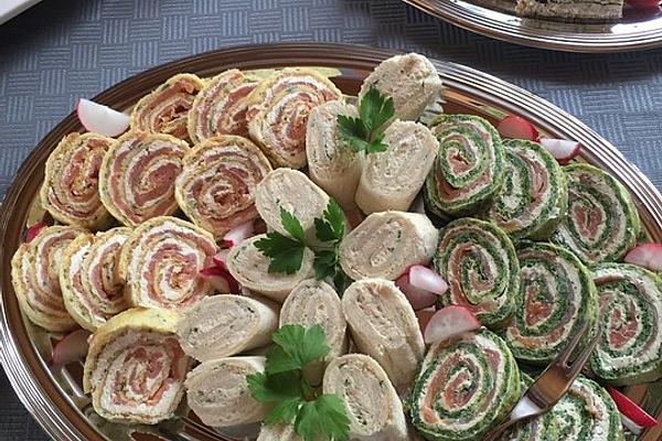 Salmon Rolls with Spinach Pancakes