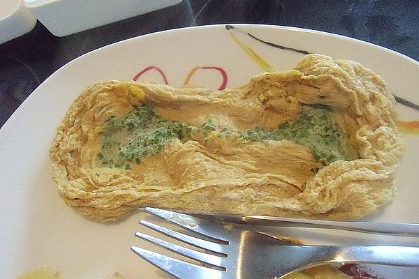 Scrambled Eggs in Omelette Master from Tupper