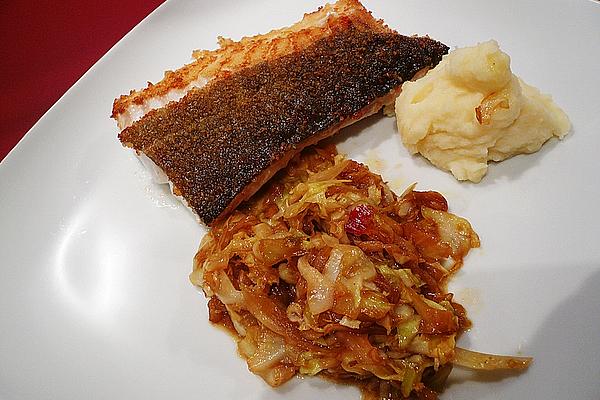 Skreiloin on Curry Cabbage with Parsley and Mashed Potatoes