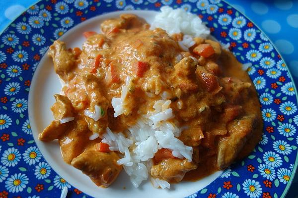 Sliced ​​meat with Tomato and Cream Sauce