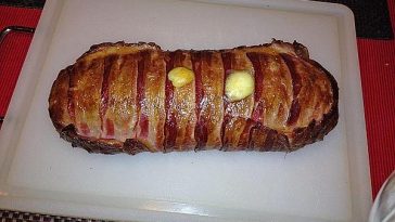 BBQ Bacon Bomb
