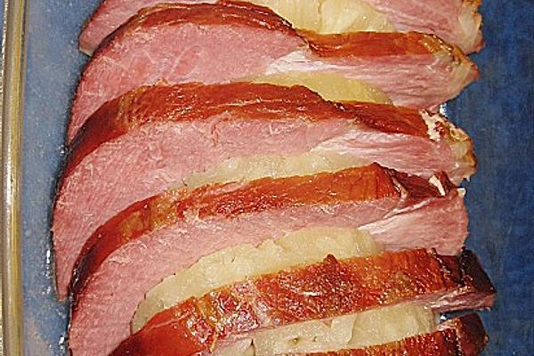 Smoked Pork with Pineapple in Cheese Sauce