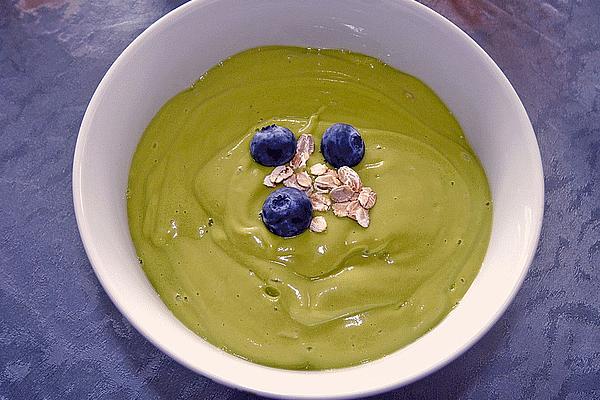 Smokey`s Avocado and Blueberry Breakfast