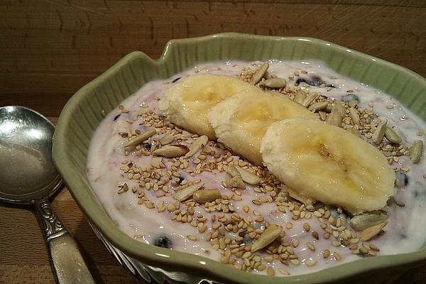 Smokey`s Banana and Blueberry Breakfast
