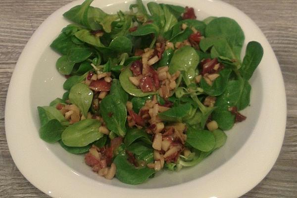 Smokeys Mushroom Bacon Dressing with Lamb`s Lettuce