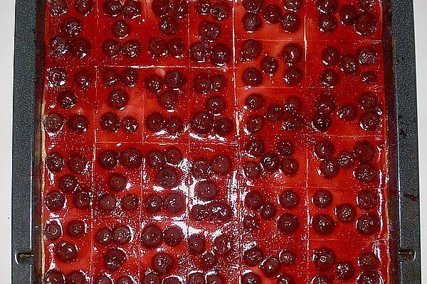 Sour Cream Cake with Cherries