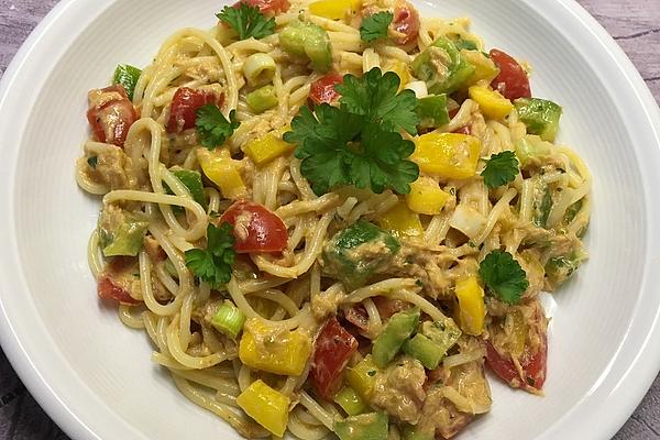 Spaghetti Salad with Tuna and Paprika