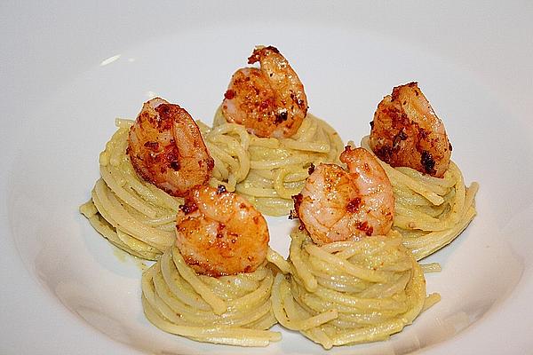 Spaghetti with Avocado and Prawns