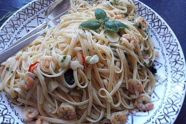 Spaghetti with Chilli Prawns