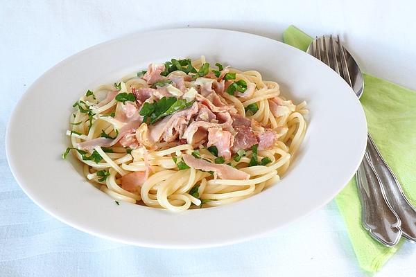 Spaghetti with Cream Cheese Sauce