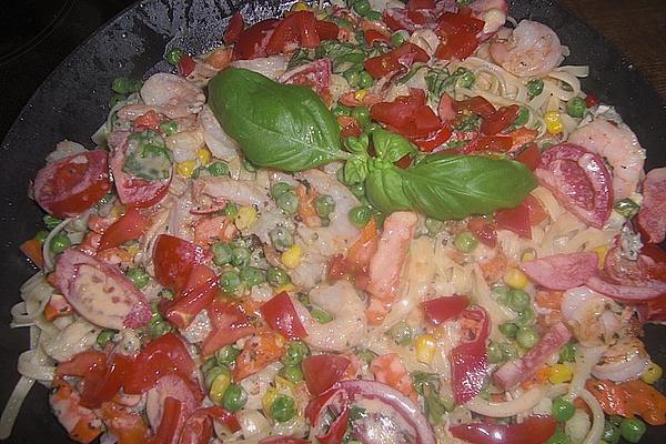 Spaghetti with Gorgonzola Sauce and Fried Garlic Prawns