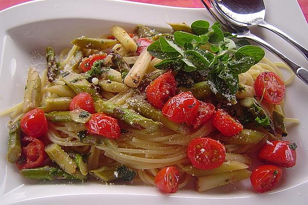 Spaghetti with Green Asparagus