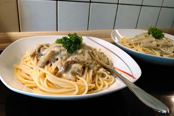 Spaghetti with Porcini Mushroom Cream Sauce