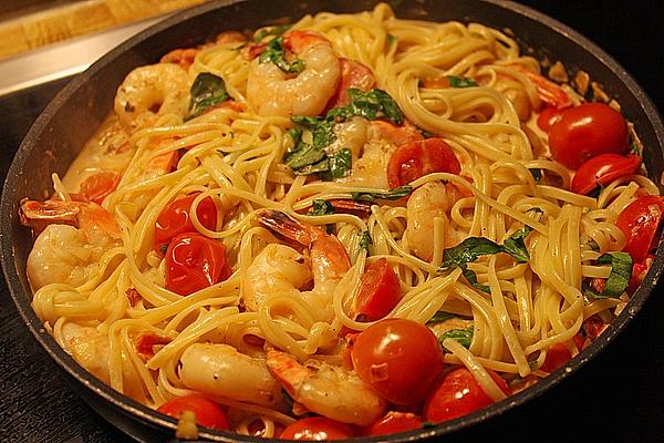 Spaghetti with Prawns in Cream Sauce