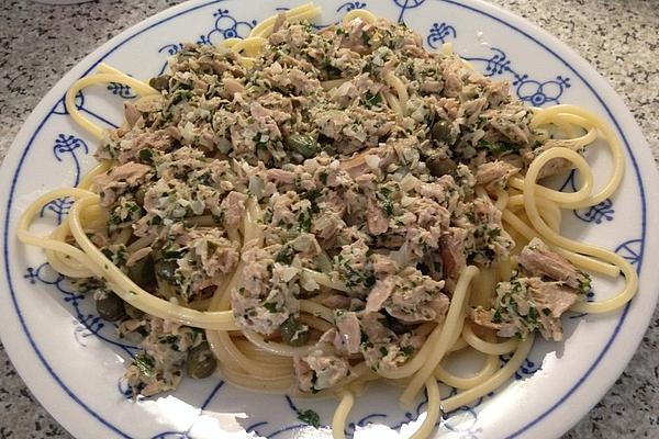 Spaghetti with White Wine and Tuna Sauce