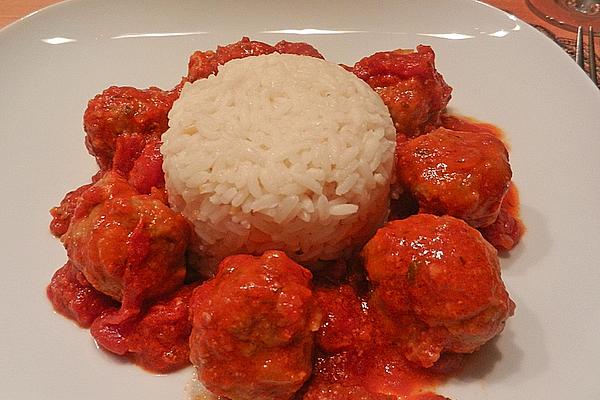 Spanish Style Meatballs (Albóndigas)