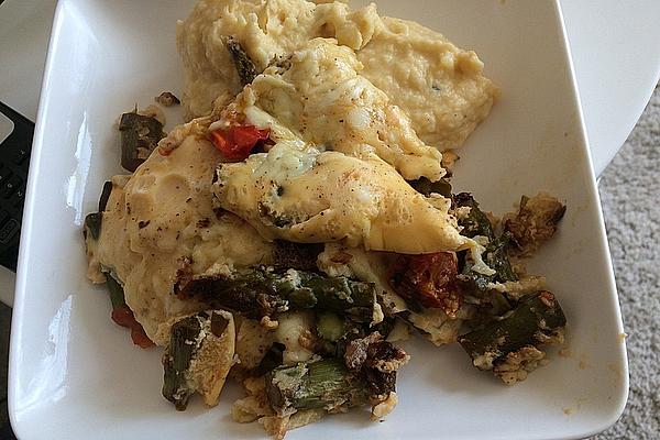 Spicy Asparagus Omelette with Tomatoes