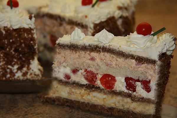 Spicy Bread Cake with Cream Cheese
