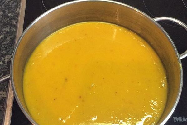 Spicy Hokkaido Pumpkin Soup