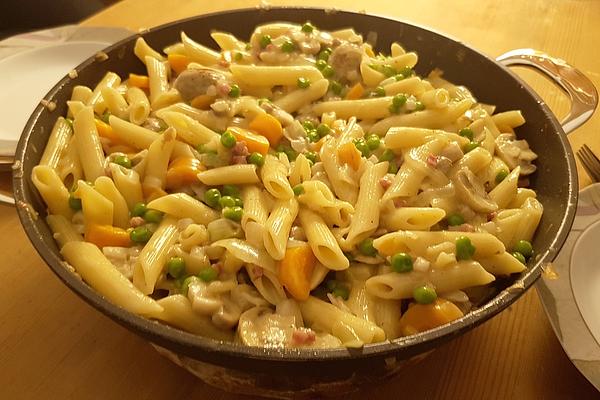 Spicy Sausage Meat Noodle Pan