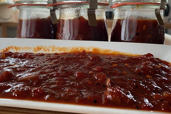 Spicy Tomato Chutney with Caramelized Onions