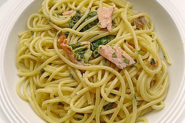 Spinach – Lemon – Cream Sauce with Smoked Salmon