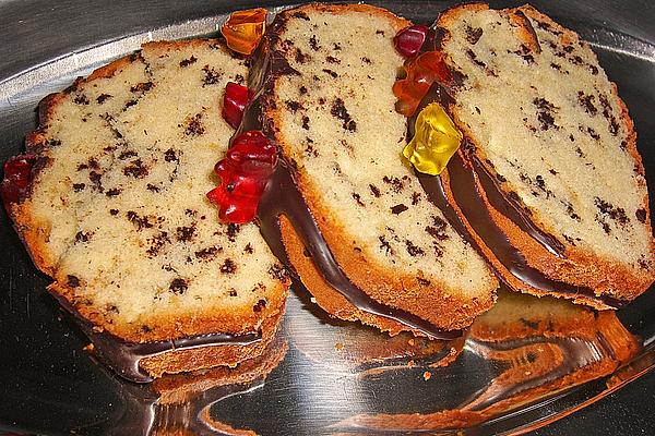 Sponge Cake with Chocolate Icing
